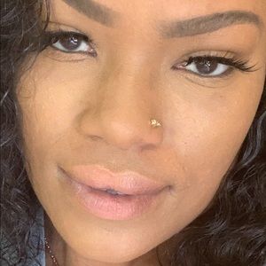 Meet your Posher, Javae